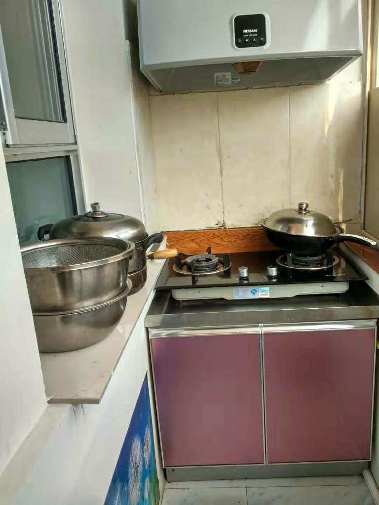 双实验学区房,精装修,32万