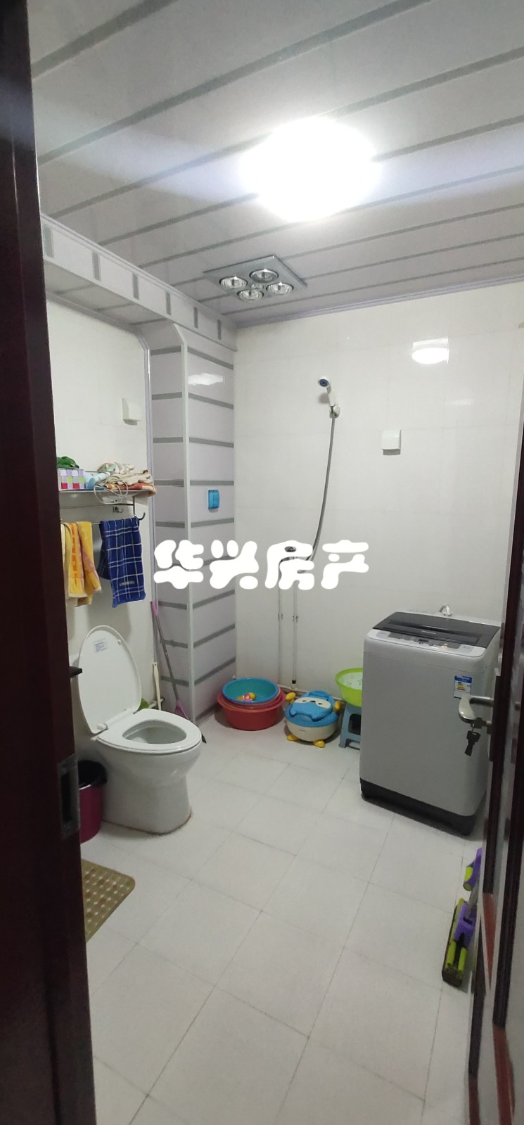 新一中附近!品牌家具