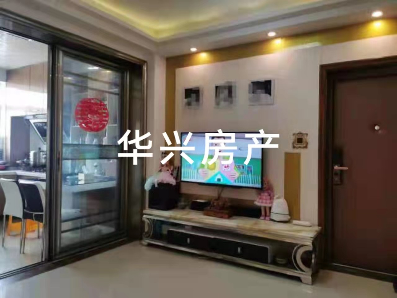 广场附近!顶加阁出售