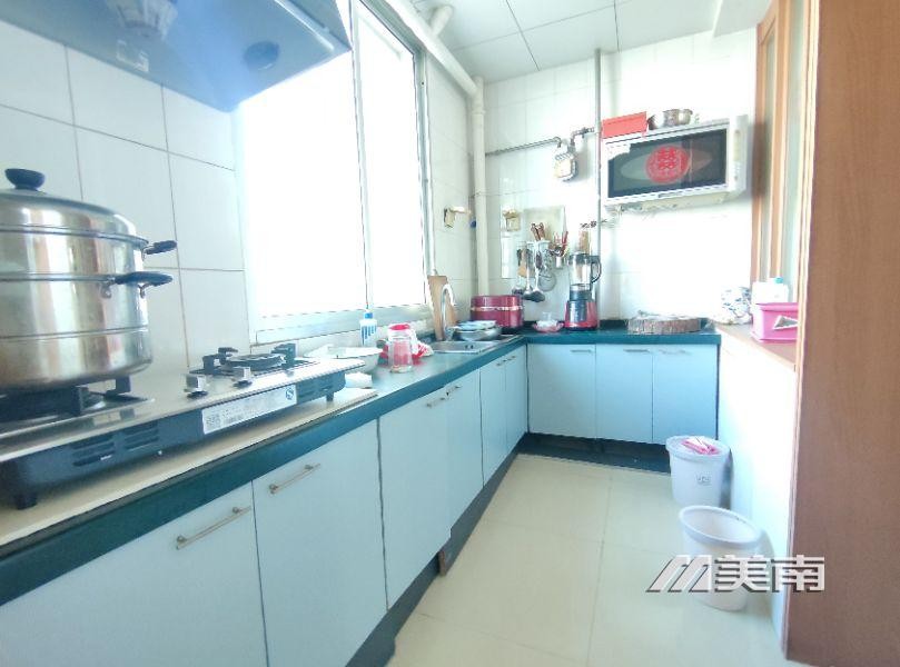 3一小文峰中学学区,教育路八区2楼,税费各付,仅售59万5