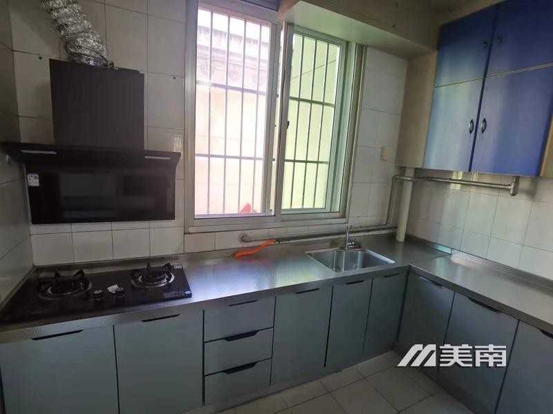 3一小文峰中学学区,教育路八区1楼,仅售55万