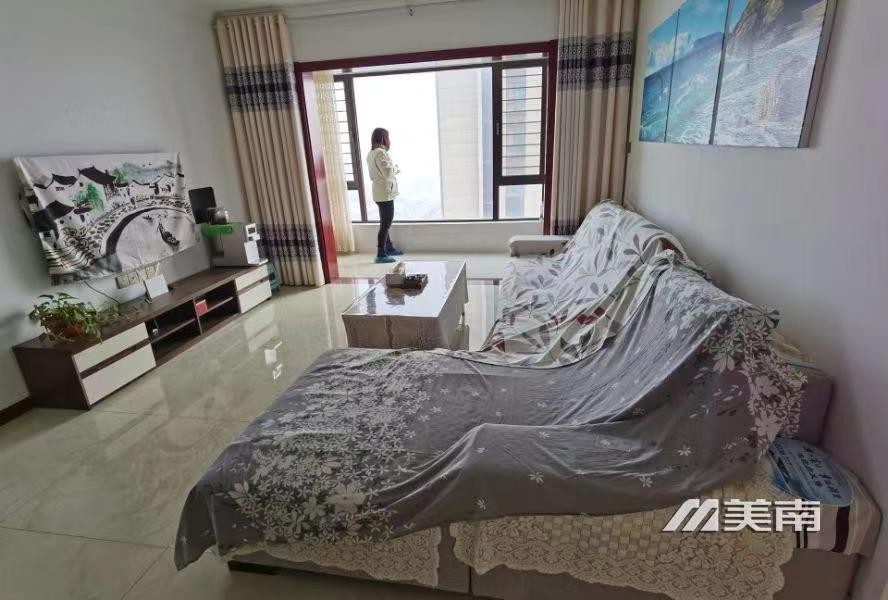 3双语学区电梯好楼层,精装少住三室,带车位带小房