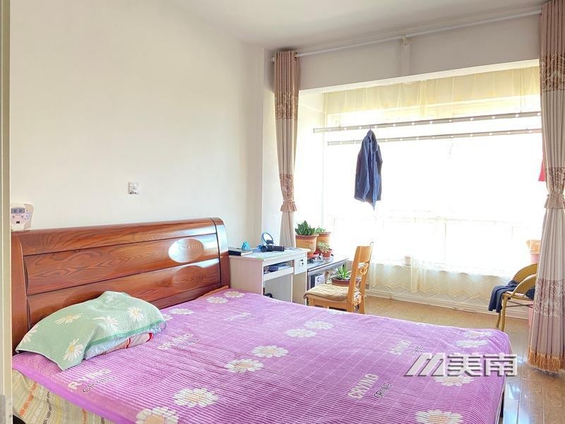 玉皇新苑 中层73平 加11小房 两室两厅