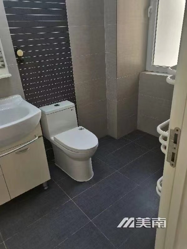 3双语学区,紫景花园电梯房,精装未住三室