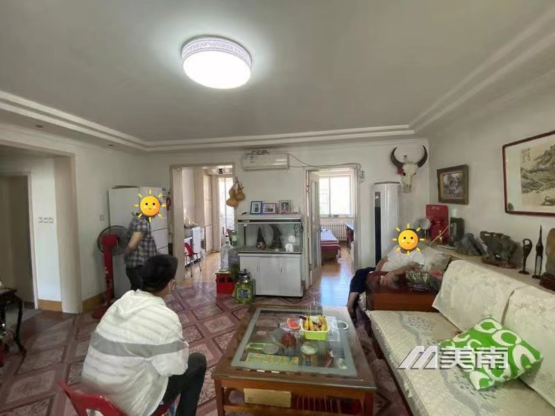 3科技广场附近,步梯矮楼层,仅售45万