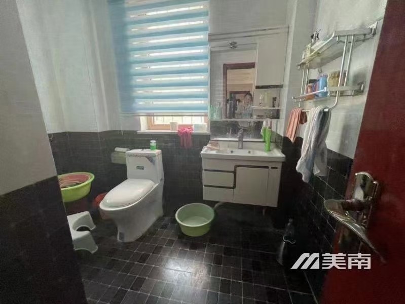 3颐和山庄依山傍水,框架地暖两室,拎包入住
