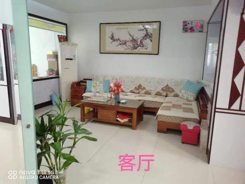 出门就是学校低楼层出售!