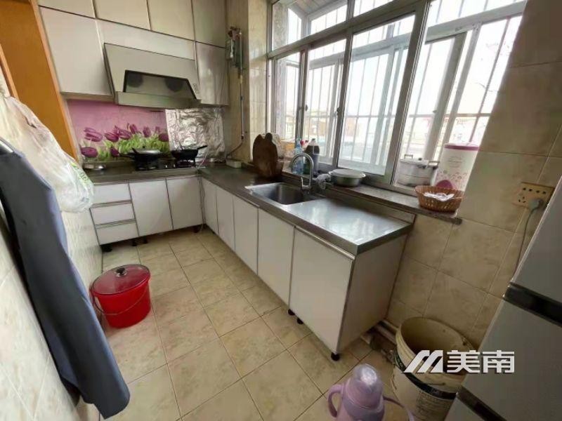 3双实验学区二楼,精装两室,仅售43万