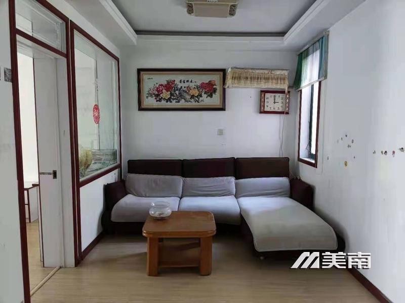 3玉皇学区,家和苑一楼,加小房加车库,仅售45万