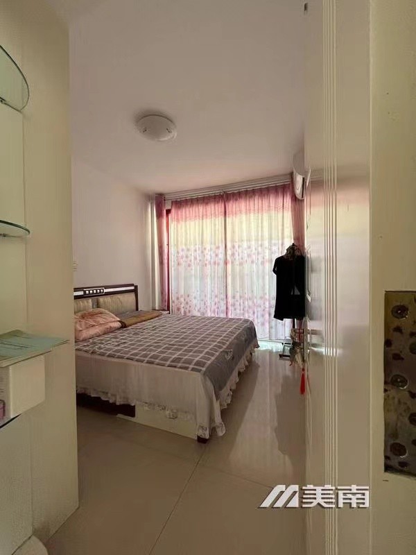 3阳光郁景,双实验学区,客厅卫生间都有窗