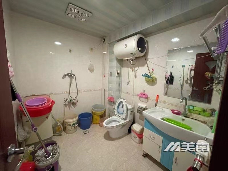 3房东急售,文萃佳苑一楼,保养非常好,有钥匙看房方便