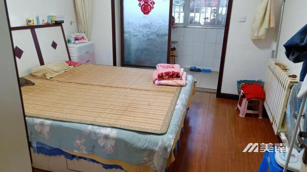 3降价急售,粮建小区,精装三室,仅售36万8