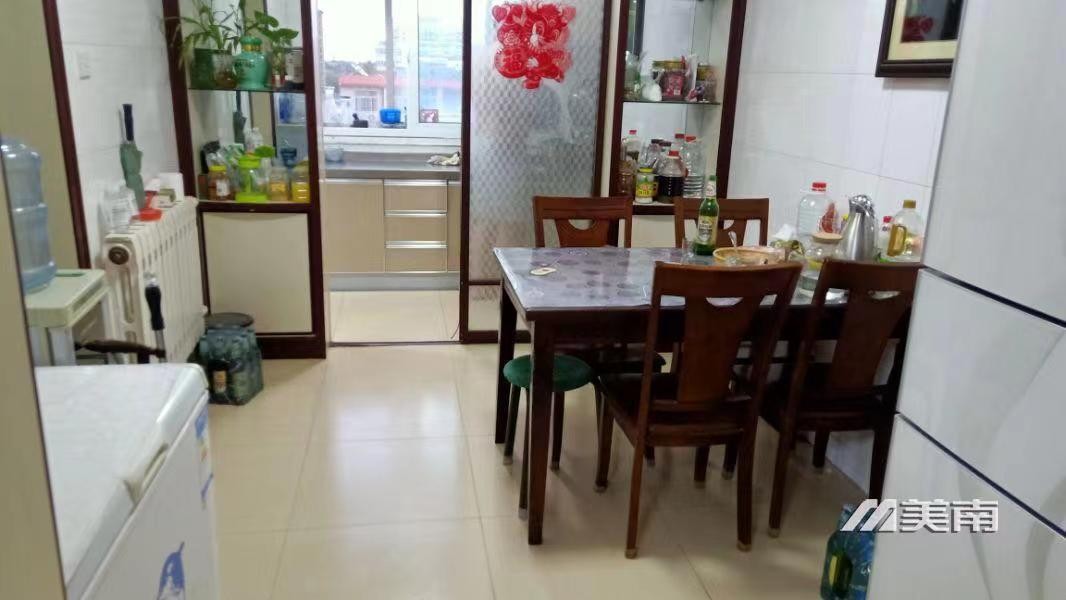 3降价急售,粮建小区,精装三室,仅售36万8