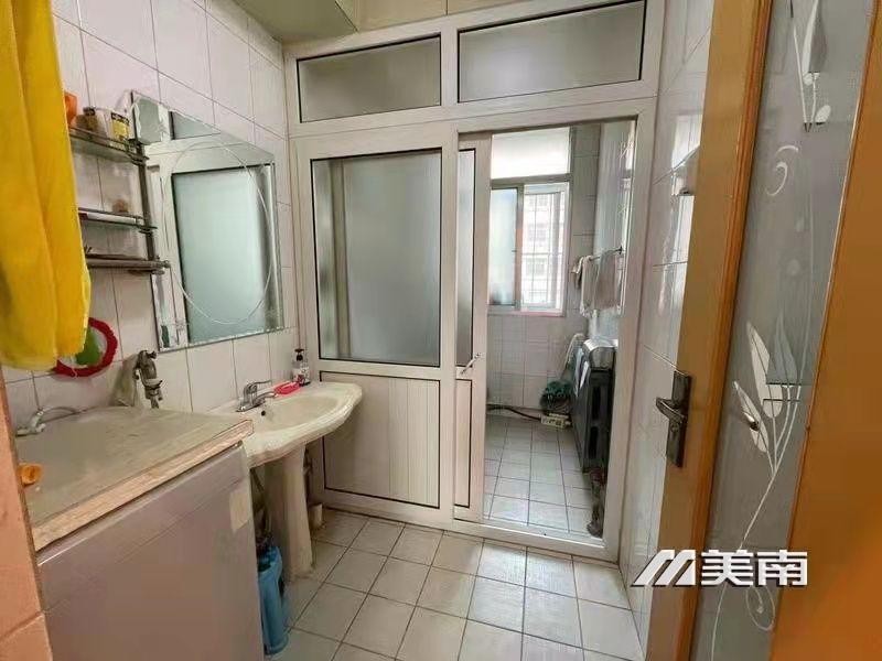 3汇泉花园一楼,学位未用,拎包入住,看中价还可议