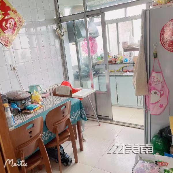 粮建小区70平,精妆三室,房子光线明亮,瘦29万8