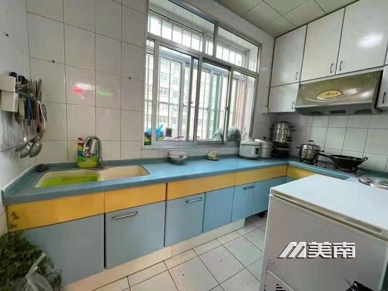 3汇泉花园一楼,学位未用,拎包入住,看中价还可议
