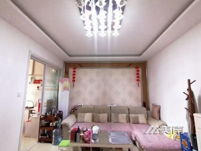 3赔钱卖啦!电梯两室,临近科技广场,仅售48万