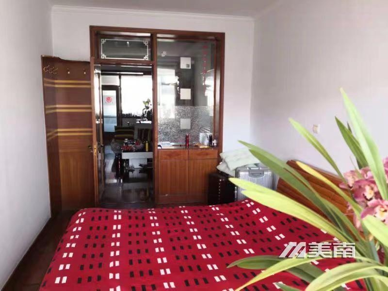 000367急售老一中北,沿街步梯三楼,112加10小房,3室2厅1卫,有学位,41万9