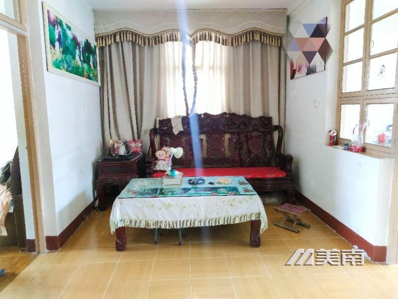 3南小区精装两室,带小房,仅售29万