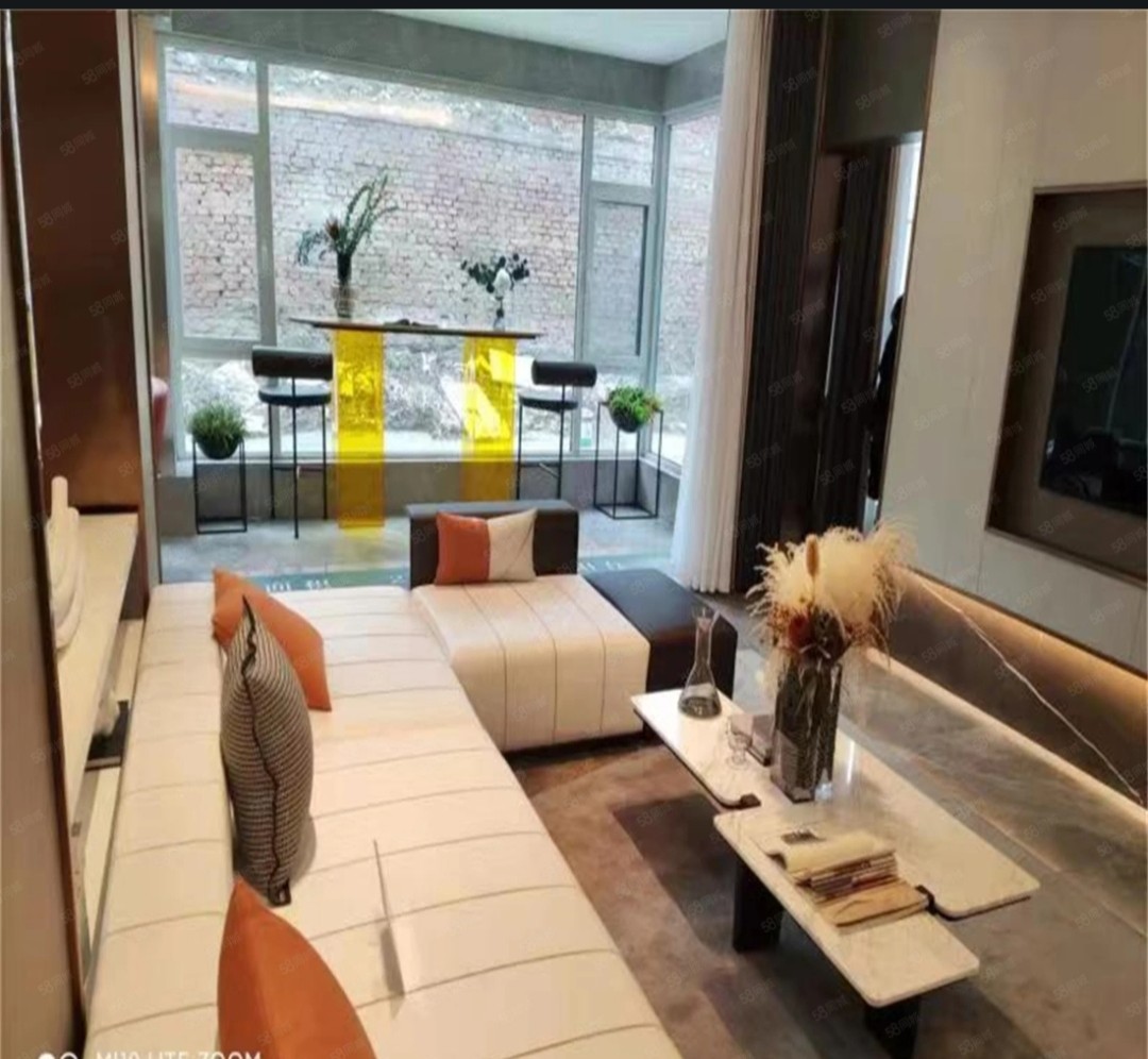 城中心云景台电梯房三室两厅,全明户型,大产权可贷款,售价59万
