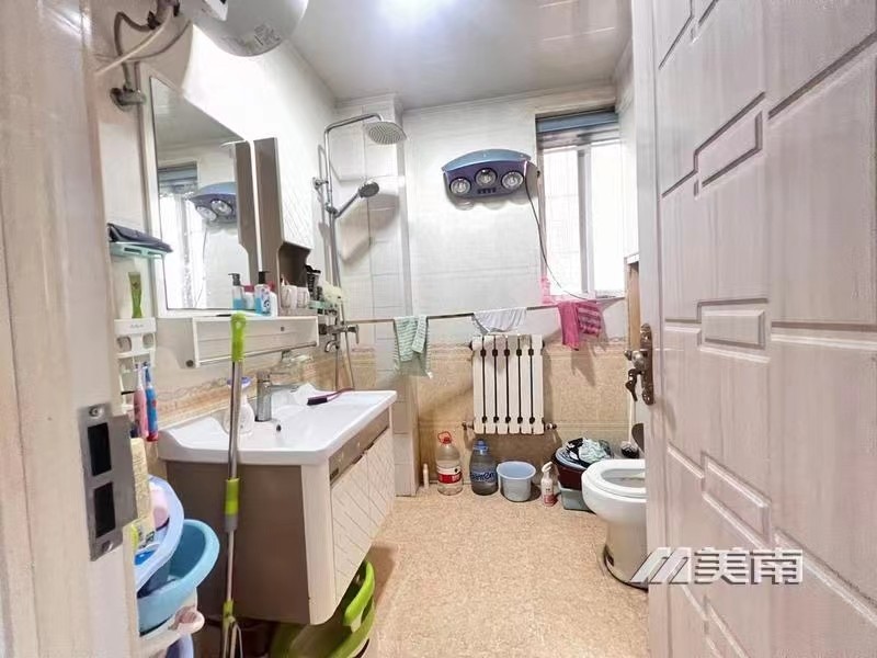 3凤凰城精装低楼层,精装三室,仅售53万8