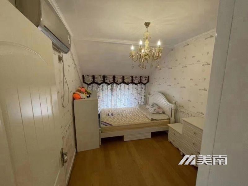 3半岛龙庭电梯东户复式,欧式豪华装修,带全屋家具家电