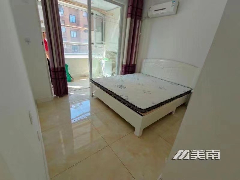 000402 首租 城东电梯房 三室!客厅向阳!2500