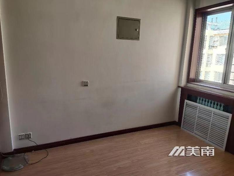 3降价城东黄金楼层,仅售48万,有钥匙看房方便