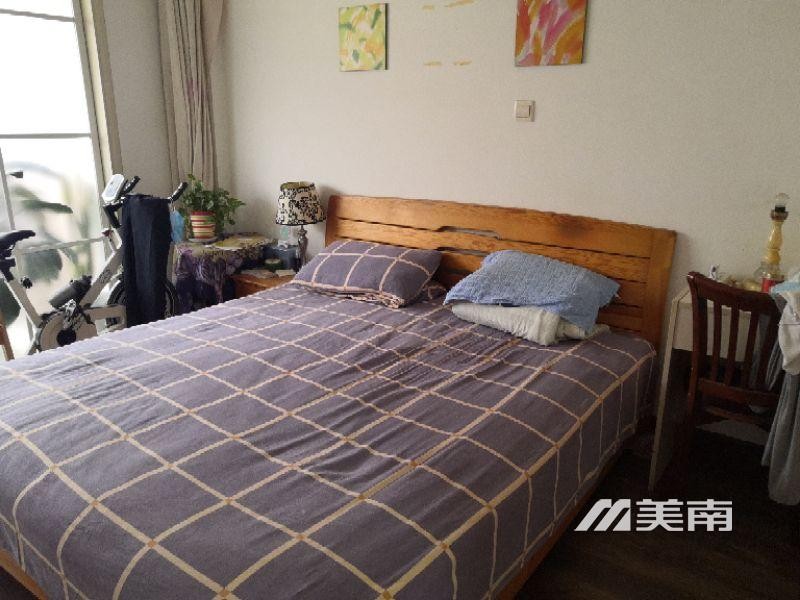 3二小实验中学学区,明珠园西区2楼,框架结构,精装三室