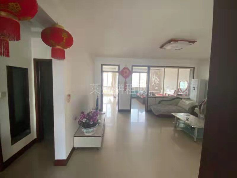 城东一中附近,精装修,带家具家电,拎包入住