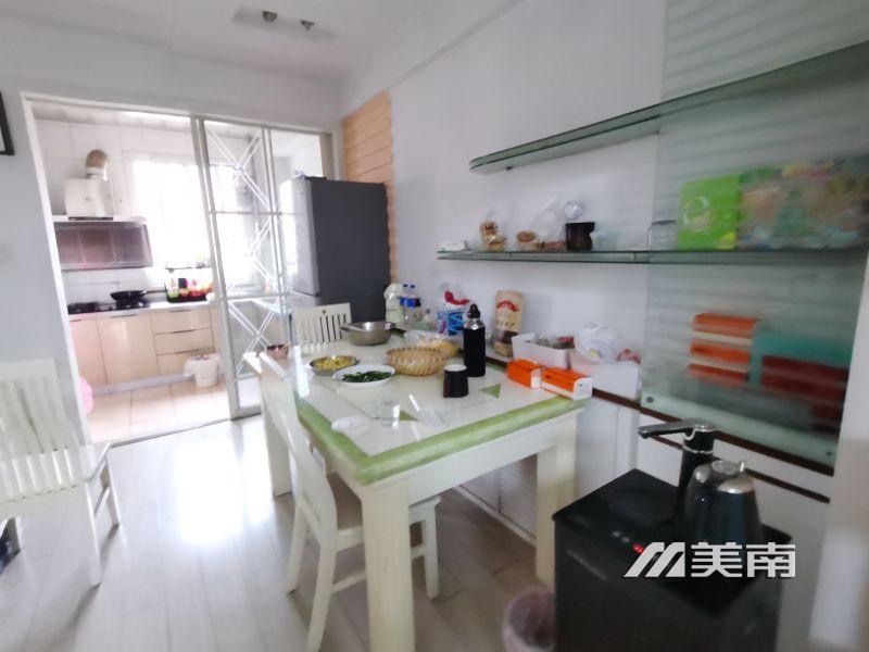 001750明珠园西区低楼层92平加11小房,框架结构,三室两厅,63米