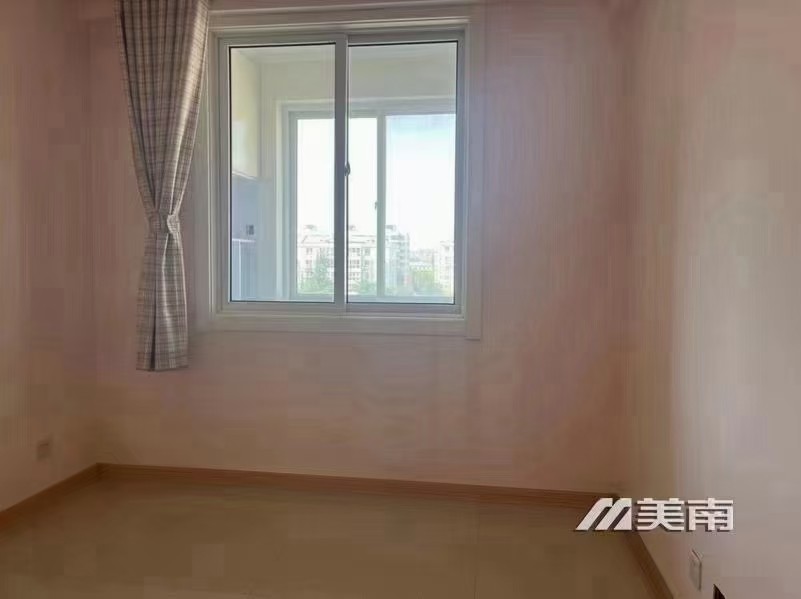 3云峰名苑,精装少住两室,城东黄金位置