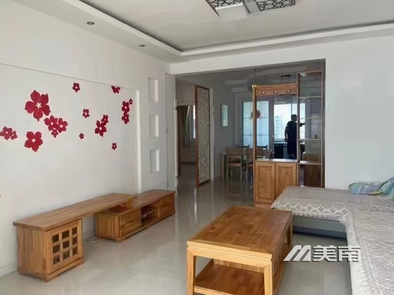 3云峰名苑,精装少住两室,城东黄金位置