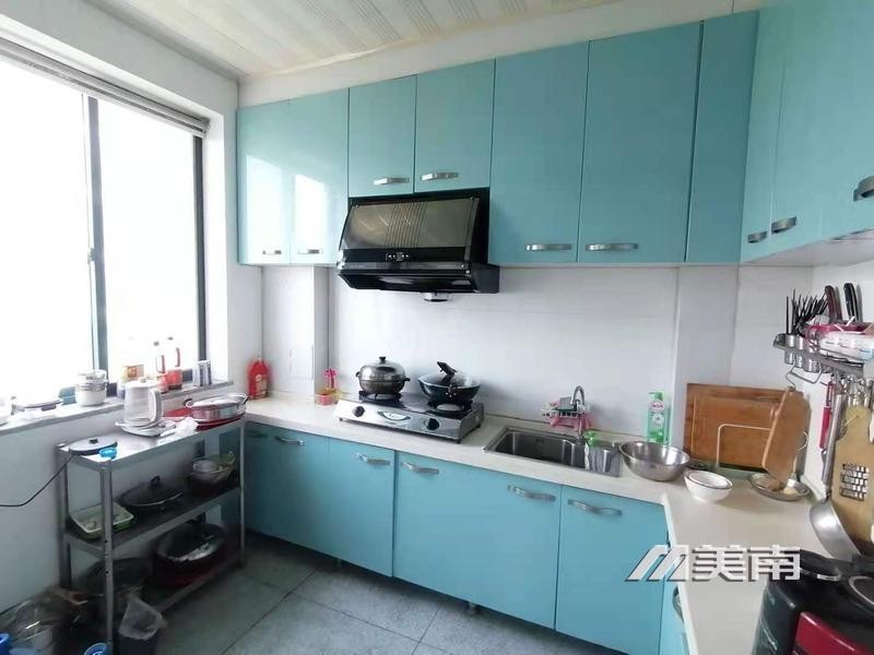 3云峰中学学区,文萃佳苑3楼,精装四室,三世同堂首选