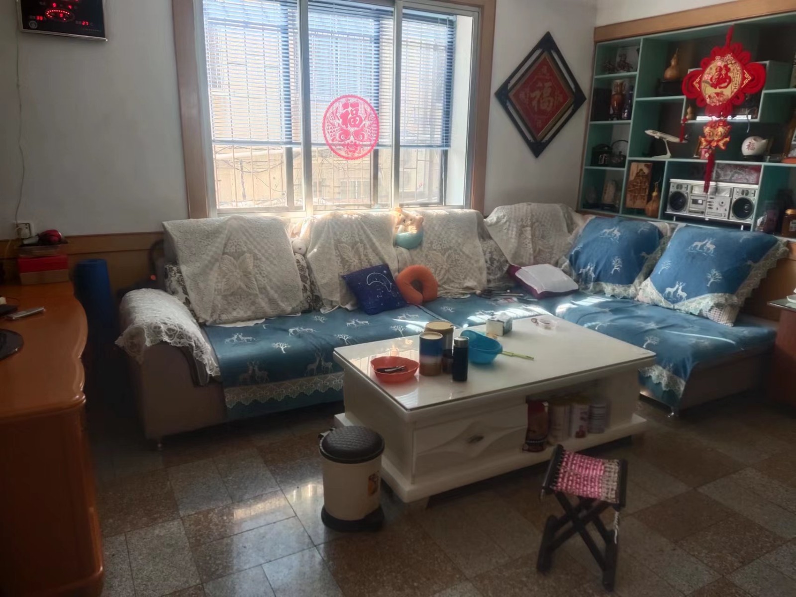 3一小旁一楼带院,三室,学位未用,仅售55万