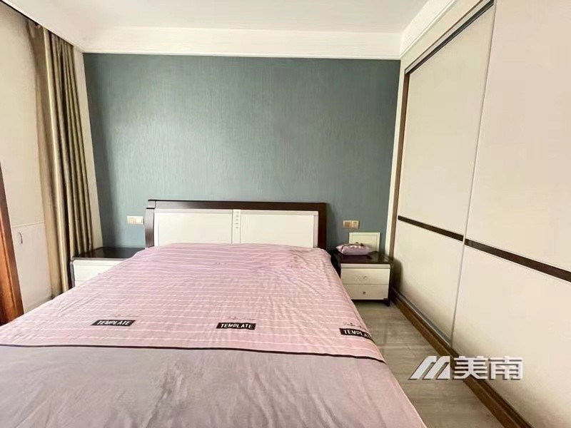 3福庆苑低层,带学位,精装少住两室