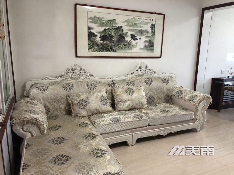 3城北步梯三楼,两居室,卫生间带窗,框架结构,仅售32万5