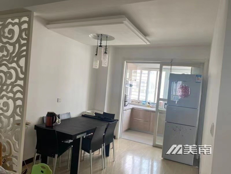 3双语学区房,楼王位置,带小房,仅售55万