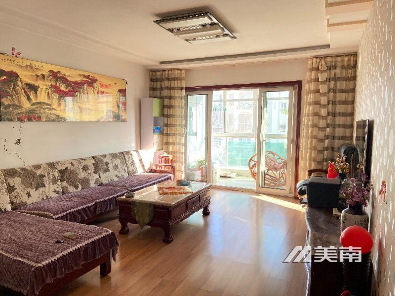 3文苑星城黄金楼层,精装三室两卫,南向客厅,户型方正