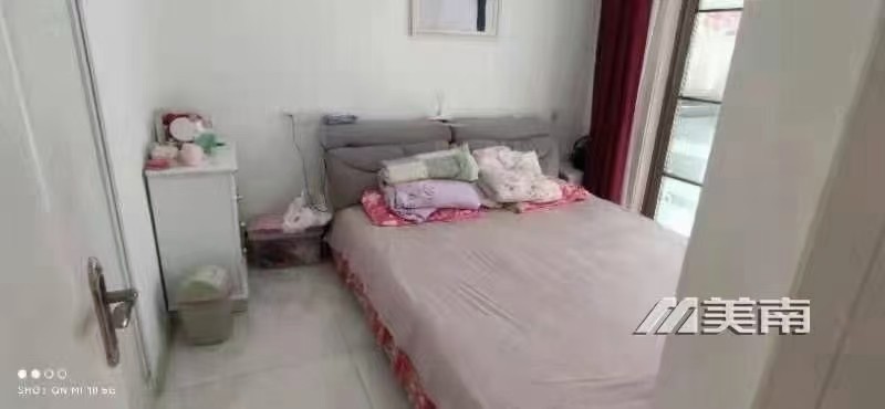 3城北三室格局,精装地暖黄金2楼,仅需45万