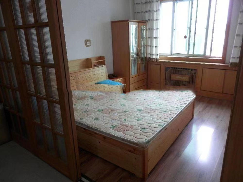 000205教育路6区实验学区房,100平加10平全实木装修,52万8