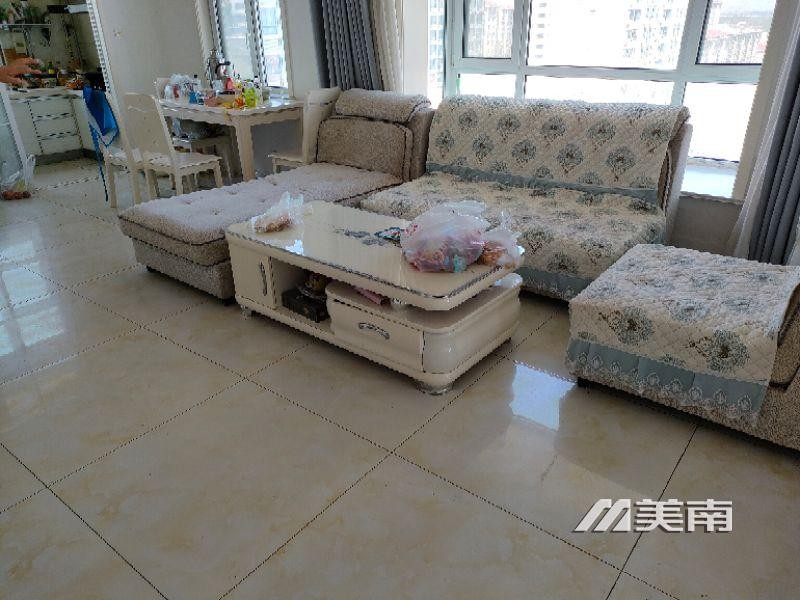 东郎新城电梯房好楼层,90平,两室两厅,带地上车位仅售53万