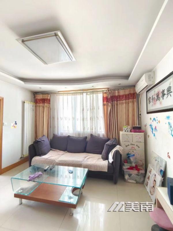 3降价5万急售,玉皇学区带学位,粮建小区框架3楼,仅售43万8
