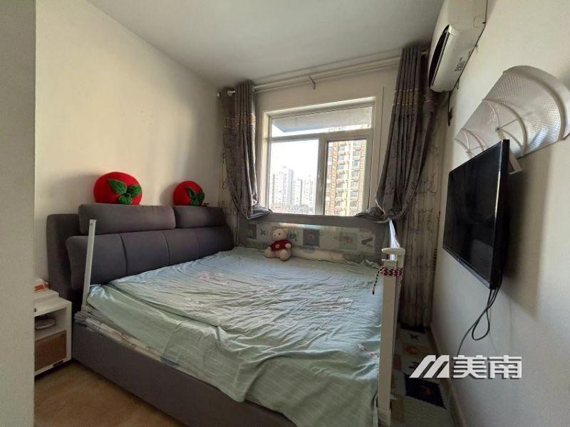 3恒隆凯旋城,精装三室,拎包入住,证在手可贷款