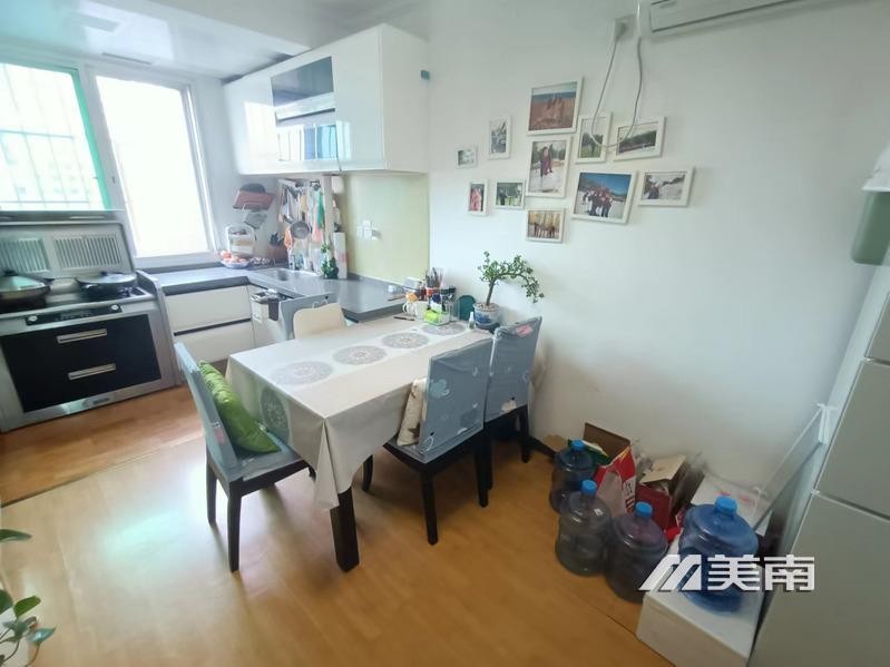 3一小实验中学学区,教育路小区,精装三室,现在风格装修