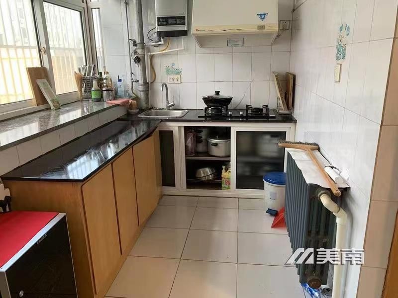 3北小区2楼,精装两室,56万带学位