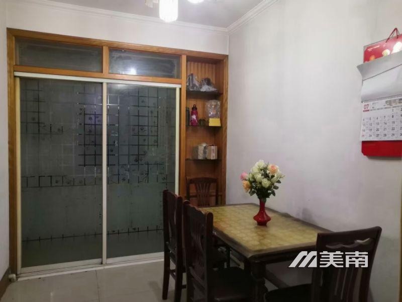 3文峰中学学区1楼,精装三室,学位未用,临近老一中