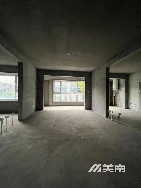 3金日天璞中性价比之王,双阳台,恻隐式厨房