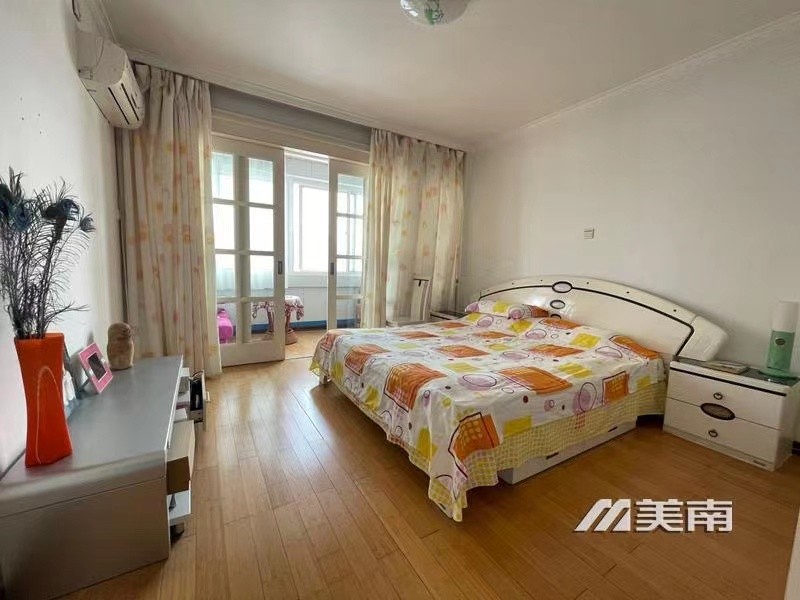 3降价急售,双语实验学区顶加阁,框架结构,保养非常好