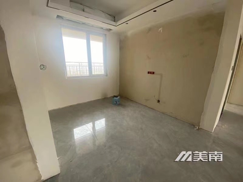 3急售紫云兰庭电梯房,三室两卫,中央空调,87万包大税